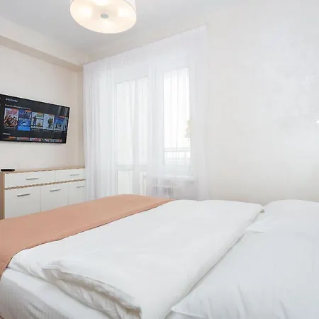 Апартаменти Roomer 9